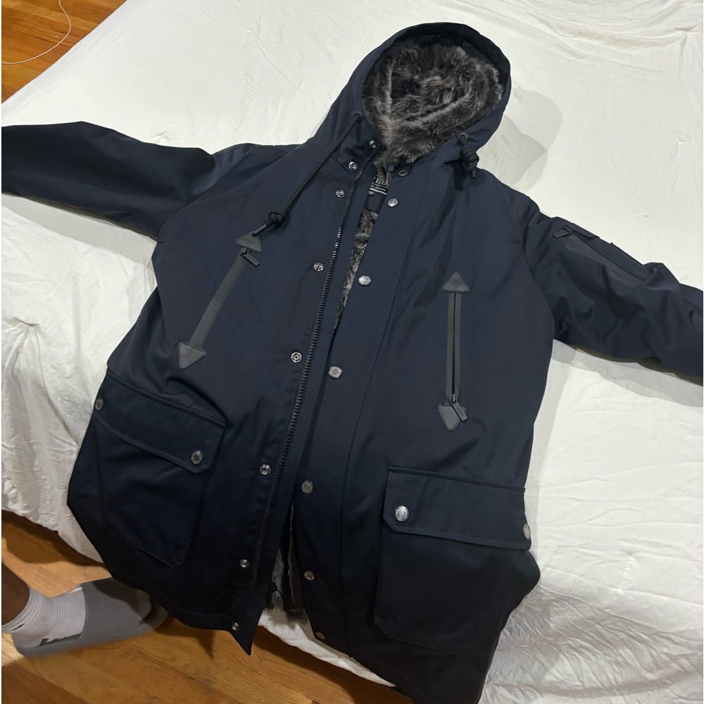 Men’s guess winter coat- never worn!